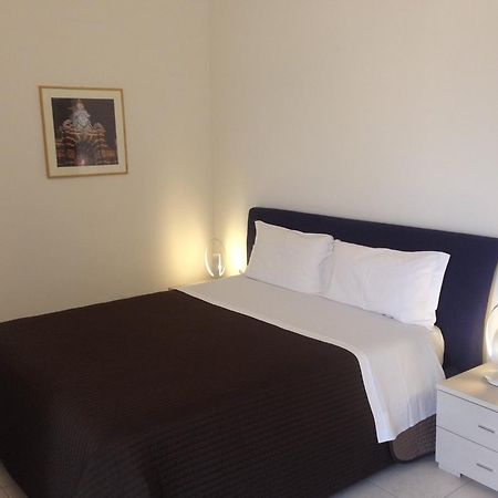 B&B Young Catania Eksteriør bilde