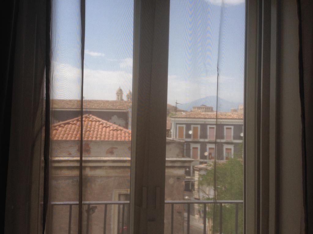 B&B Young Catania Eksteriør bilde